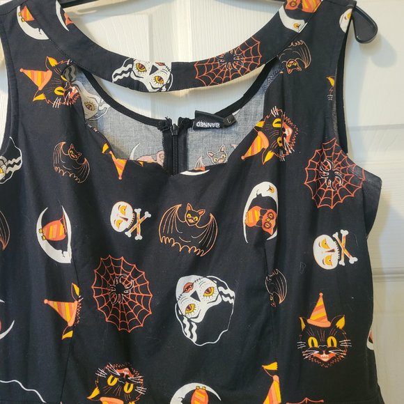 Banned Halloween Dress - Picture 3 of 3